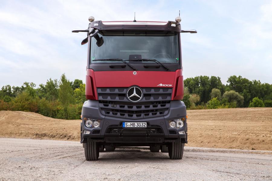  Mercedes-Benz Arocs 1845 LS 2018 года  (фото 12 из 16)